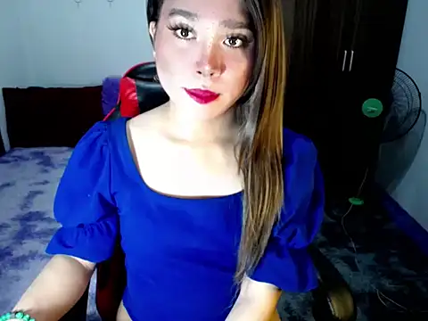 Urassiansweetcummer online show from November 15, 3:37 am