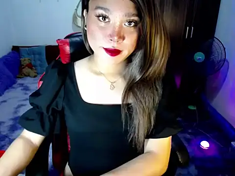 Urassiansweetcummer online show from March 20, 4:57 am