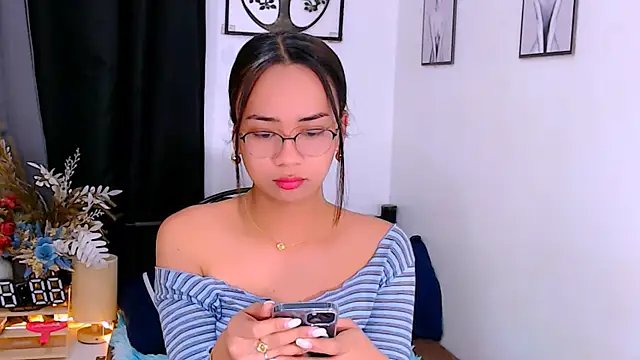 Zialustts online show from March 13, 3:56 am