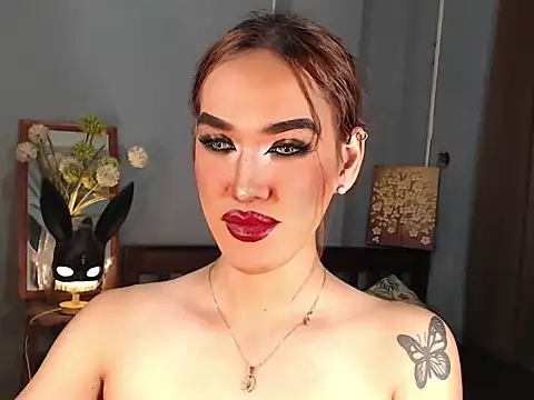 AleinaCroft online show from September 27, 10:35 am