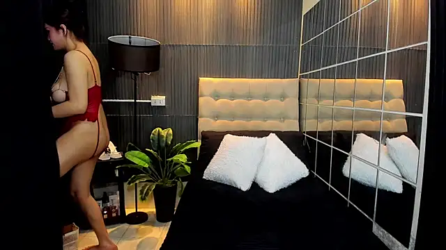 delightfulprincessts online show from February 6, 3:45 am