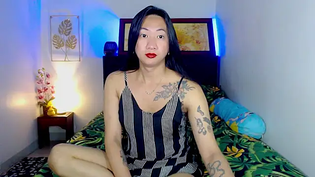 LovelyQueen69 online show from January 10, 4:29 am