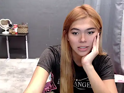 midnight fucker  online show from March 26, 8:34 pm