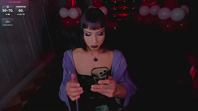 Draculairis online show from February 12, 12:44 pm