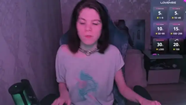 aestheticbeing online show from March 22, 12:10 pm