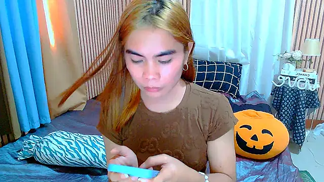 zeusdaven online show from October 2, 6:03 am