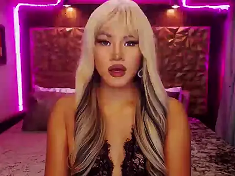 YllanaAltheaXxX online show from September 15, 5:18 pm