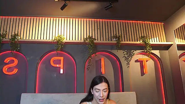 Ariaa Isabell online show from February 6, 6:46 pm