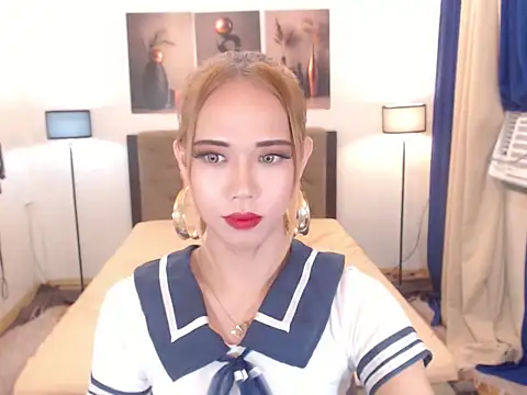 PreciousAmore online show from March 16, 6:55 pm