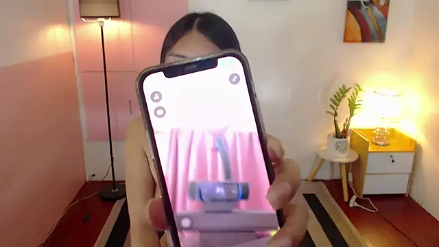 YoungFreshMaria69 online show from September 18, 12:32 pm