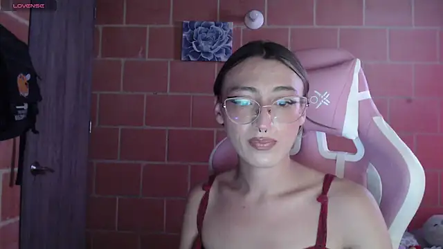 Andrea camilaaa online show from October 7, 3:46 pm