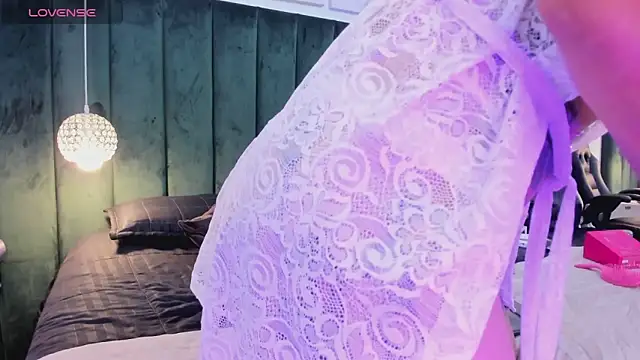 PaulinaGame online show from February 16, 5:00 pm