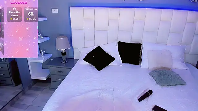 HottSalomee online show from October 18, 9:51 pm