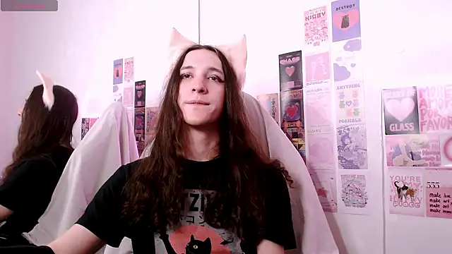 SilverMuse online show from March 22, 9:19 pm