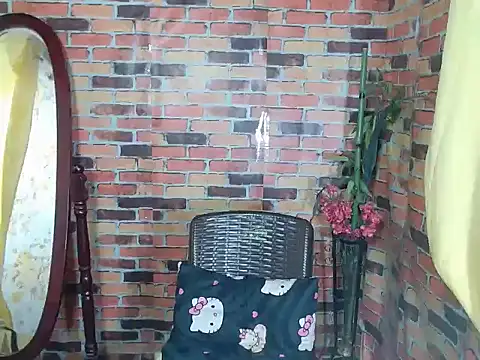 YourHotPinayTS online show from February 4, 10:53 am