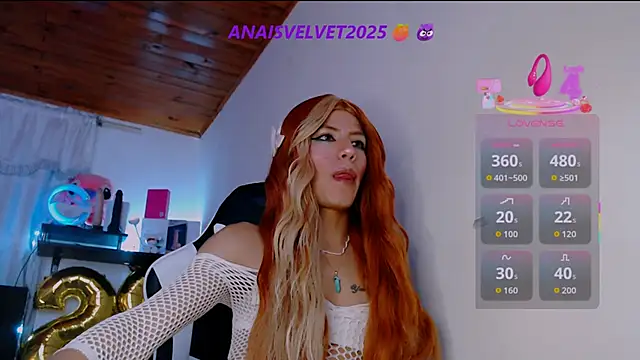 Snapshot of anaisvelvet2025 chatting on October 10, 5:52 am anaisvelvet2025 online show from October 10, 5:52 am