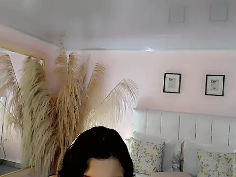 nathalialoes1 online show from October 9, 7:37 pm