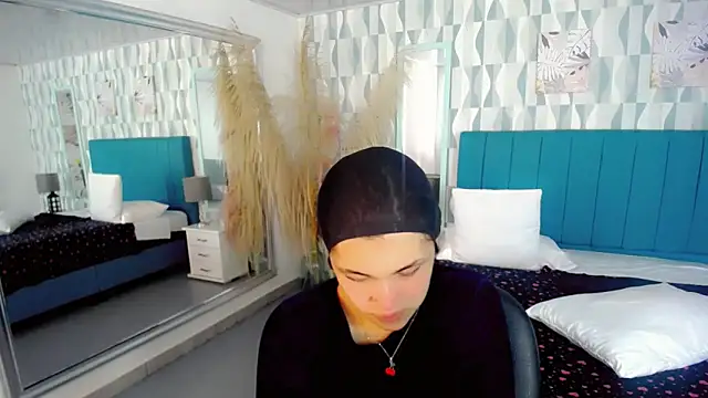 nathalialoes1 online show from November 25, 7:27 pm