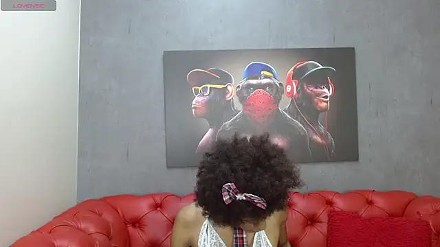 Violett Salvatore online show from December 15, 4:01 pm