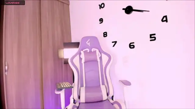  Mia Pink  online show from April 13, 4:49 am