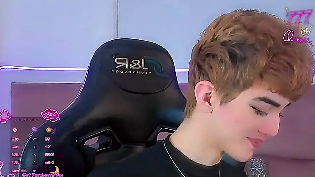 Baby FenixTS online show from March 5, 9:25 am