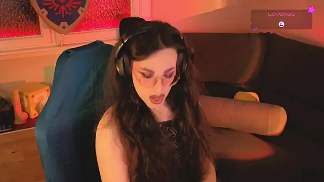 Zesty Peach online show from May 29, 10:19 pm