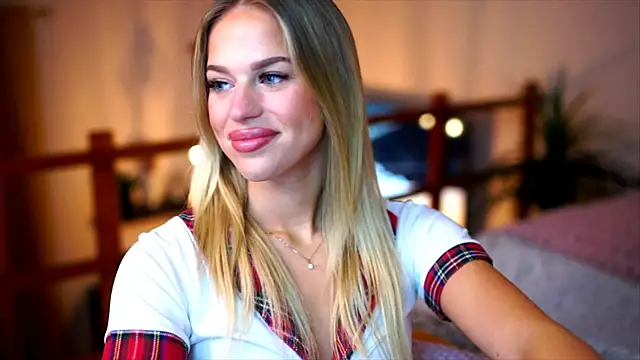 Emilyvanroessel online show from November 28, 5:36 pm