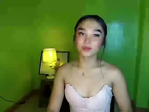 SultryCyraFoxmore online show from March 6, 5:35 am