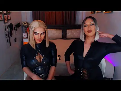 MystiqueQueen online show from October 2, 7:24 pm