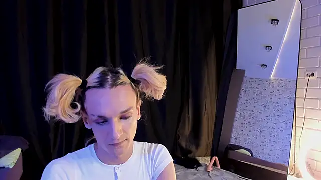 Anjela Botton online show from October 9, 7:04 pm