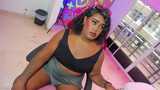  EvaRouse online show from October 3, 2:39 pm