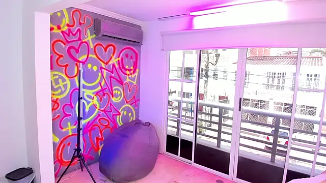  EvaRouse online show from October 16, 5:23 pm