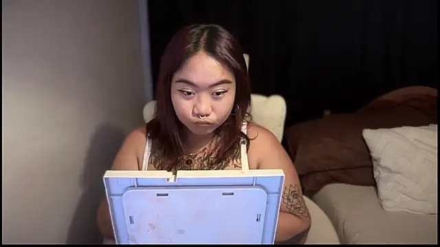  XXXKittyTingles online show from December 18, 7:03 am