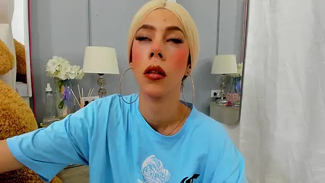 Darlyn tenderhot   online show from October 24, 5:01 am