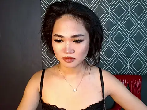 Snapshot of hugesignificant_69 chatting on October 4, 1:50 am hugesignificant 69 online show from October 4, 1:50 am