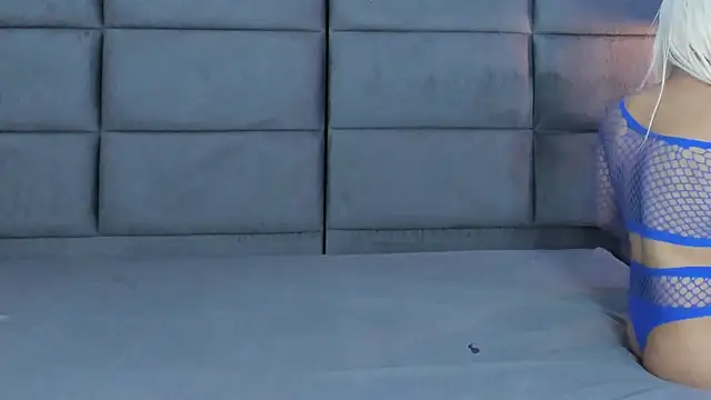 Slenna Moon online show from November 17, 4:23 am