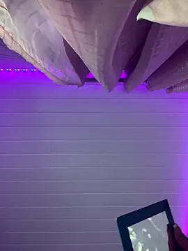 luluzinhax online show from March 12, 3:55 am