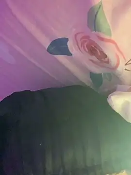 luluzinhax online show from March 15, 3:42 am