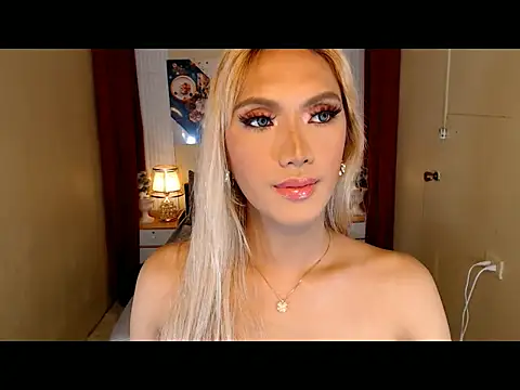 AthenaFLamia online show from October 2, 4:24 am