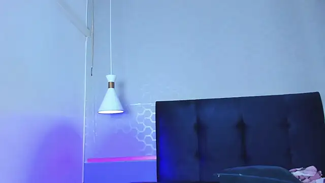 Tsuki Maru online show from September 21, 9:20 pm