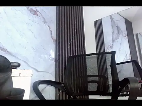 Penelopee Rouse online show from February 5, 8:14 pm