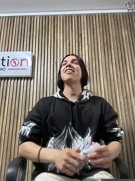 Almaazz online show from April 21, 8:15 pm