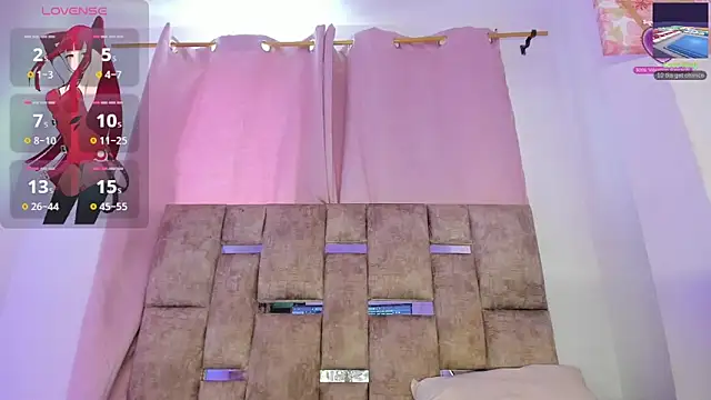 Mia royal online show from April 10, 7:08 pm