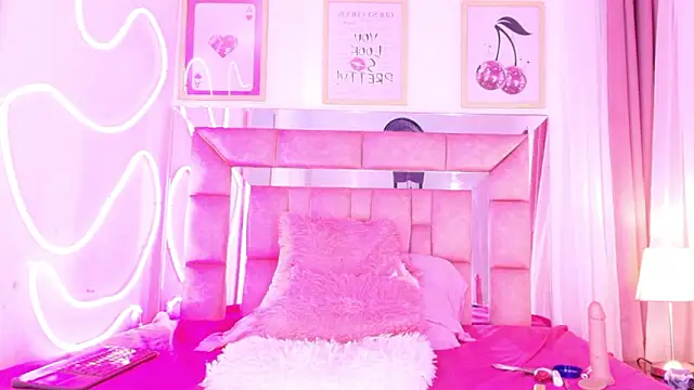 Nefera Noxx online show from March 2, 7:15 am