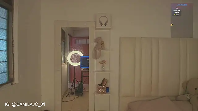 KIMMIE 01 online show from February 18, 3:31 pm