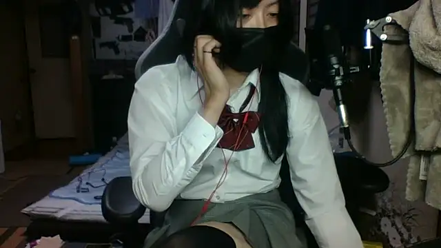 harinyanxxx online show from October 15, 7:47 pm