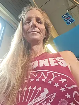 Cheryl F online show from June 19, 2:21 pm