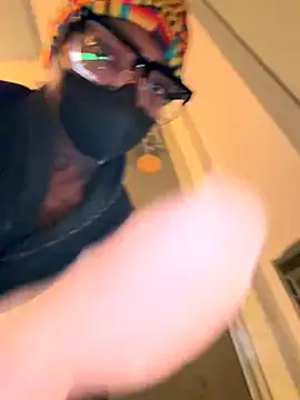 sissy diorcd online show from December 2, 4:10 pm