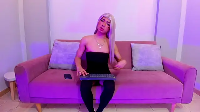 whisper nova online show from November 10, 8:54 pm