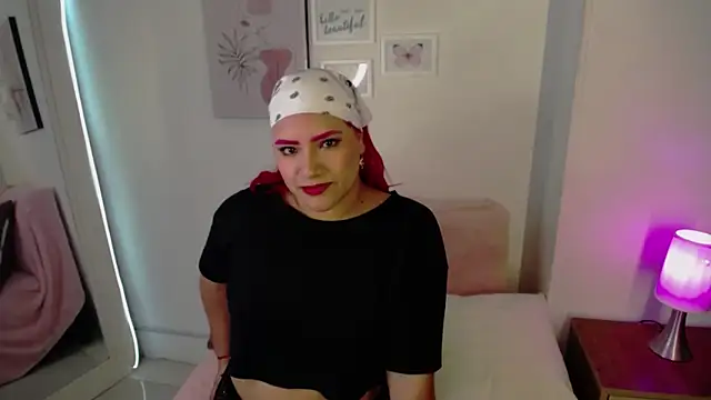 CandyFlame  online show from November 6, 2:39 pm